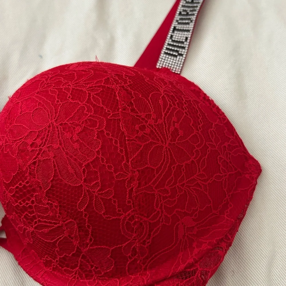 VS Bombshell Push-Up Bra in Red lace with Rhinestone shine straps.